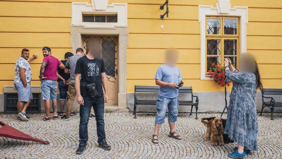 Zákrok policistů na Babišově setkání (5)