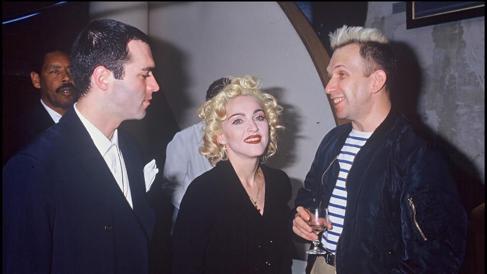 Madonna se svým bratrem Christopherem, 8. 7. 1990 Paříž