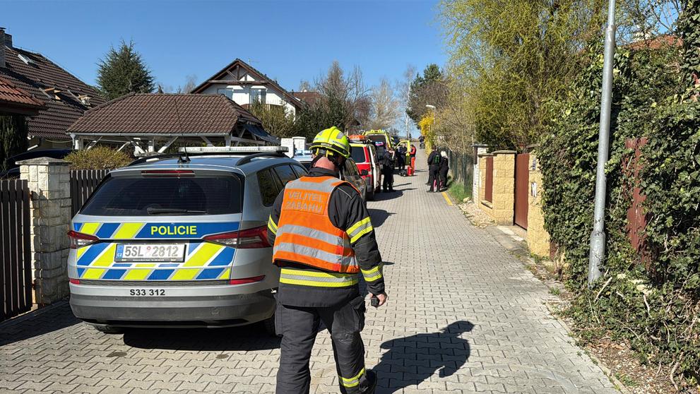 Únik oxidu uhelnatého v rodinném domě v Dolních Břežanech