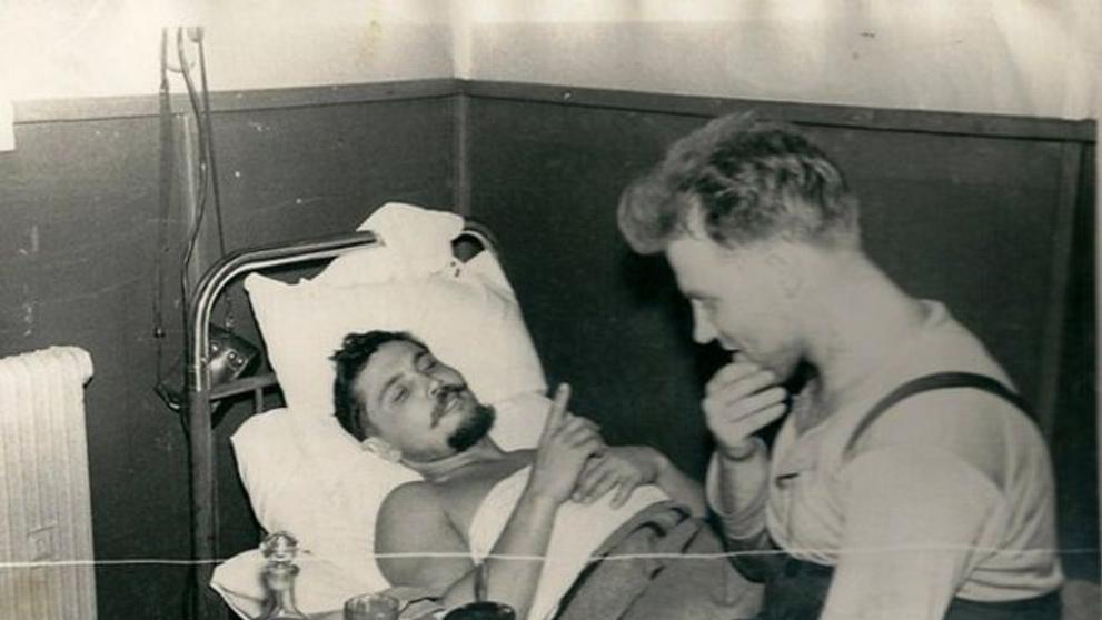 Muž si sám odoperoval slepé střevo - 1