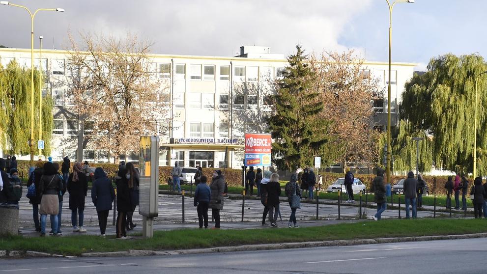 Na Slovensku začalo celoplošné testování - 4