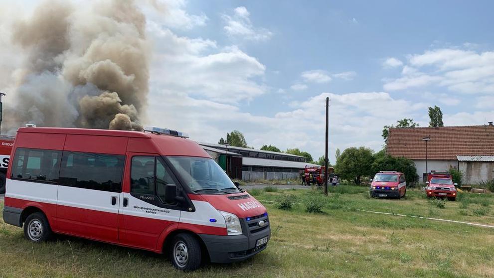 Požár průmyslové haly v Tursku - 3