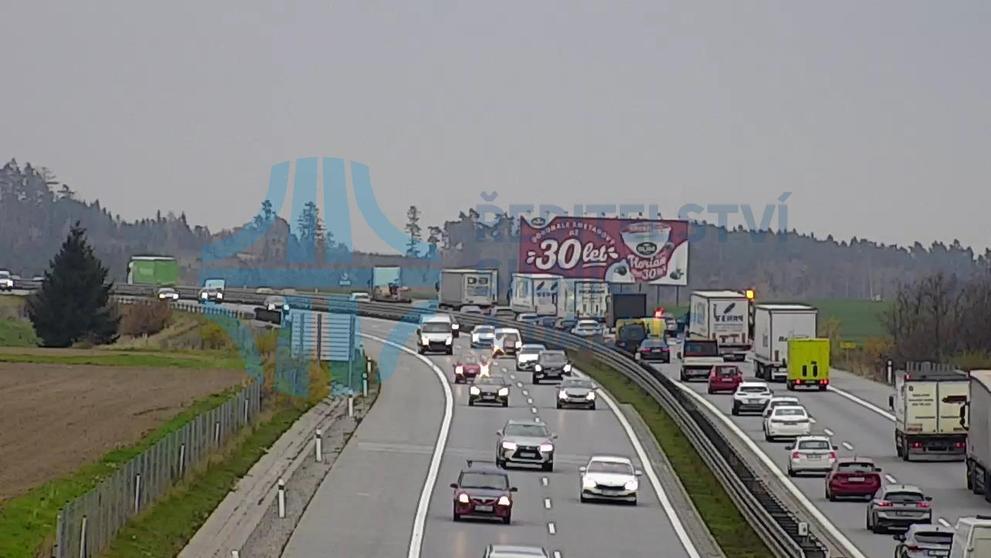 Nehoda na D1 ve směru na Brno, 150,5 km (1)