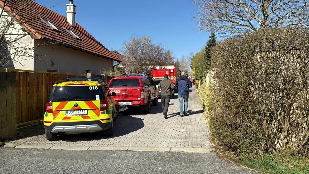 Únik oxidu uhelnatého v rodinném domě v Dolních Břežanech