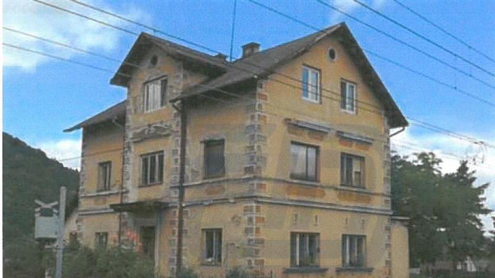 České dráhy - prodej nemovitostí - Dům Těchlovice, 400000 Kč