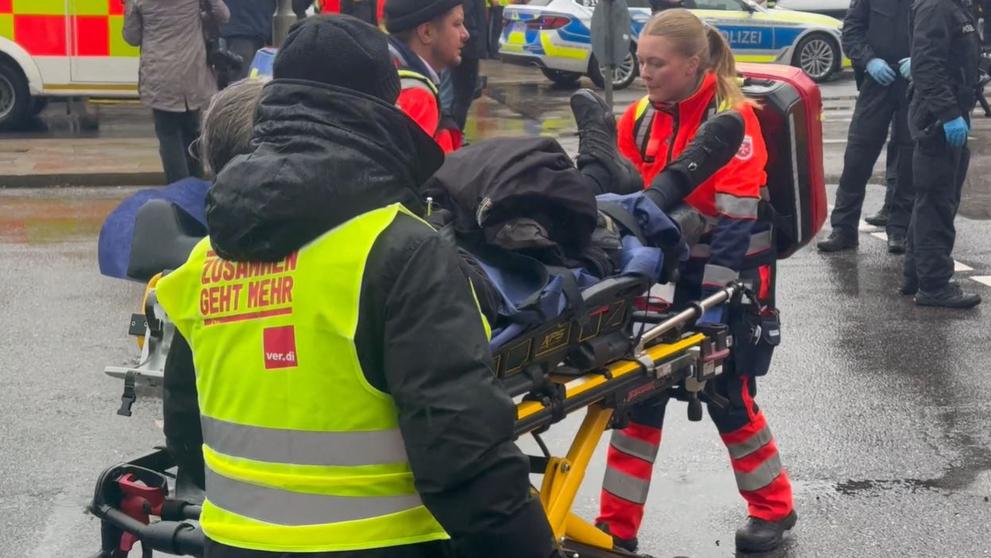 V Mnichově najelo auto do davu lidí  (3)