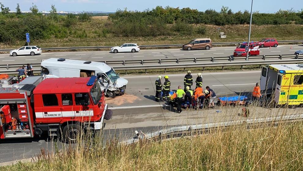 Vážná nehoda na Pražském okruhu - 19