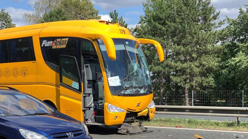 Hromadná nehoda na dálnici D10