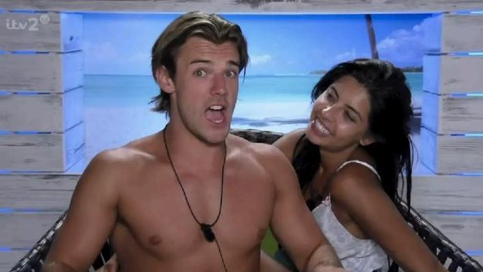 LOVE ISLAND (páry) - Cara & Nathan