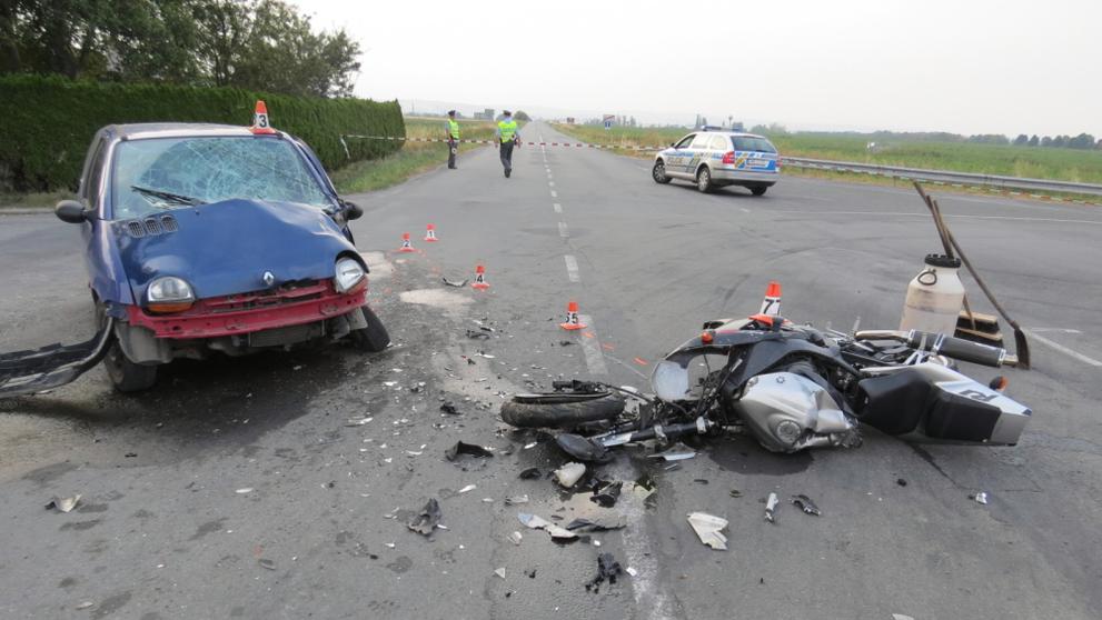 Tragická nehoda motorkáře s osobním automobilem - 3