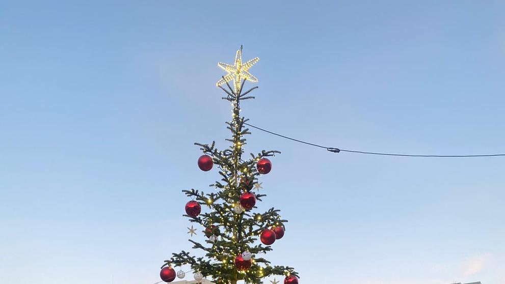 Vánoční strom v Řepích
