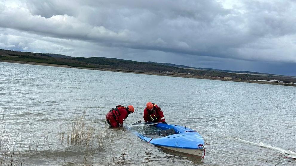 Převrácená plachetnice na Sokolovsku