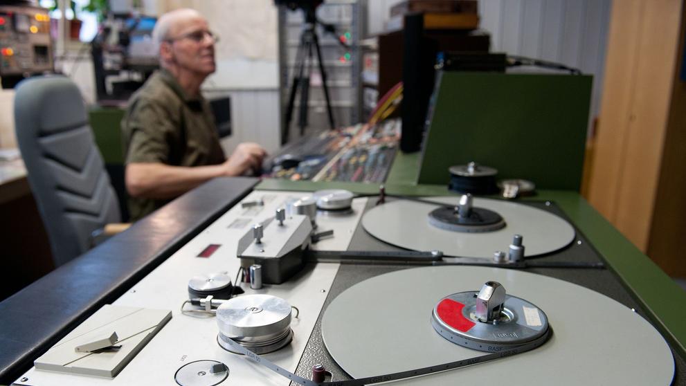 Na návštěvě v největší továrně na vinylové desky na světě - 7
