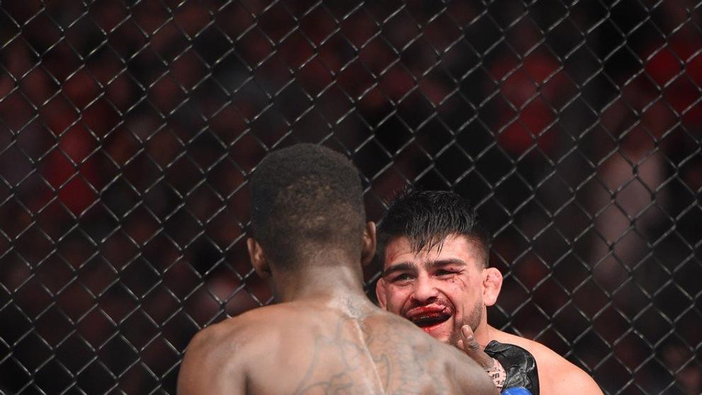 Israel Adesanya a Kevin Gastelum 3