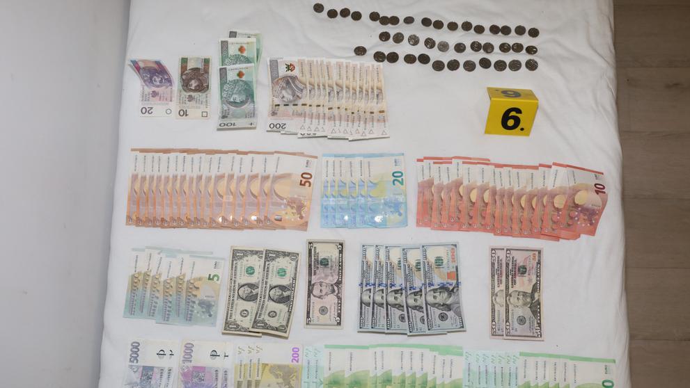 Policie odhalila falešnou sbírku na Ukrajinu