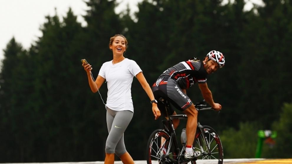 Mark Webber a Jessica Michibatová ve Spa - 4