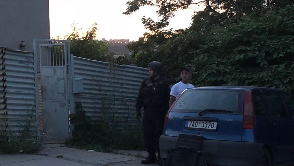 Střelba v ubytovně na Praze 9 - 3