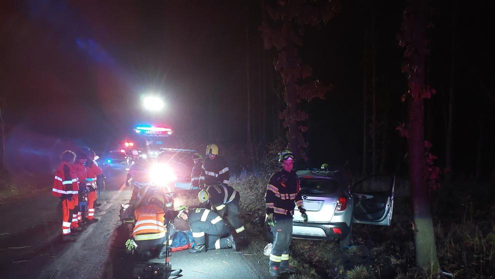 Vážná dopravní nehoda ve Srubech v Pardubickém kraji (3)