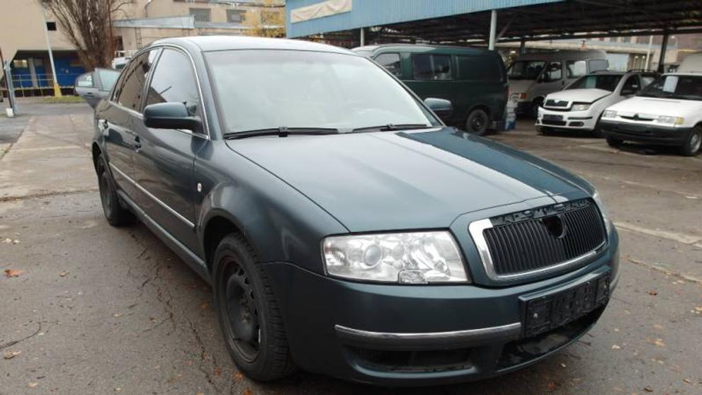 Škoda Superb 2,5 TDi - 2