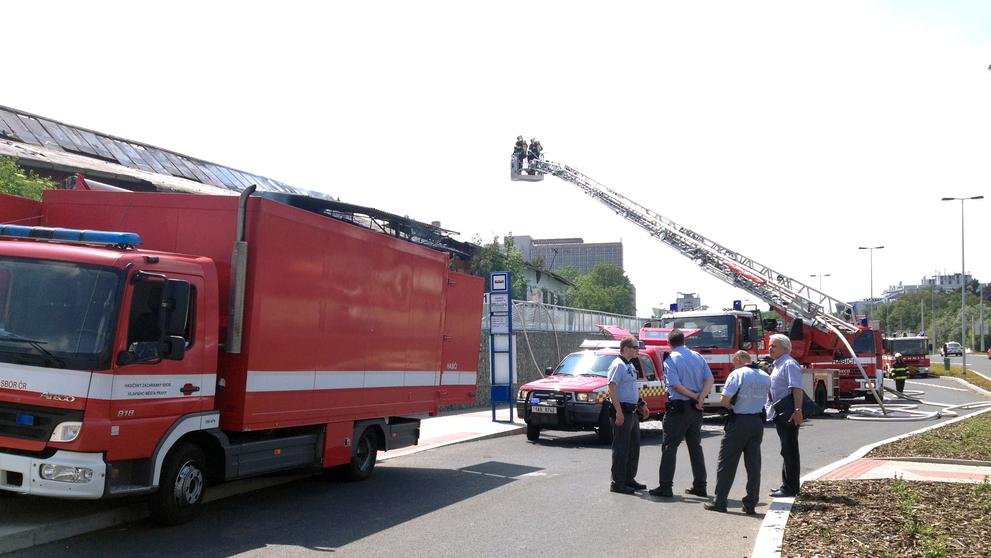 Požár na nádraží Veleslavín - 2