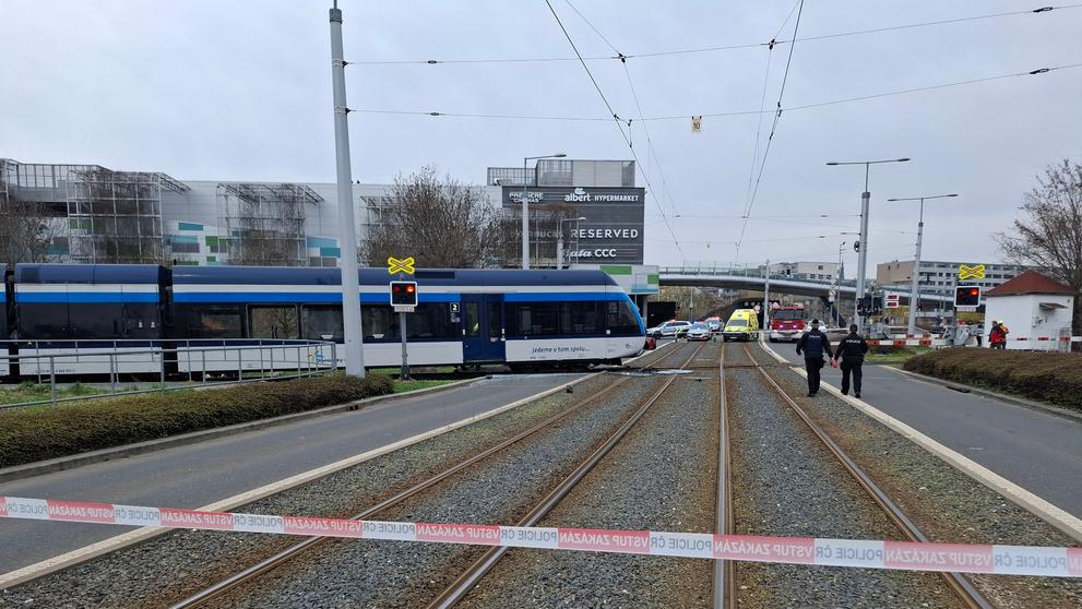 Vykolejení vlaku v Olomouci Hasiči Olomouc (1)