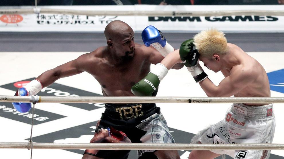 Tenshin Nasukawa dostal nakládačku od Floyda Mayweathera