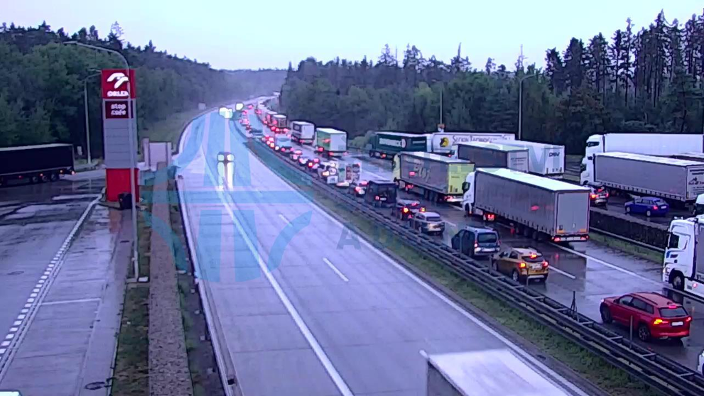 Vážná dopravní nehoda na D1 (1)