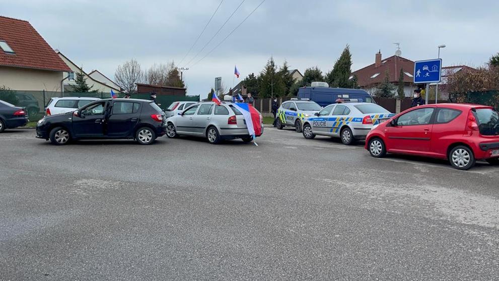 Konflikt s demonstranty před domem vicepremiéra Jana Hamáčka - 8