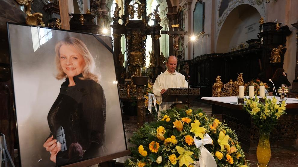 Mše za Evu Pilarovou - Dalibor Gondík