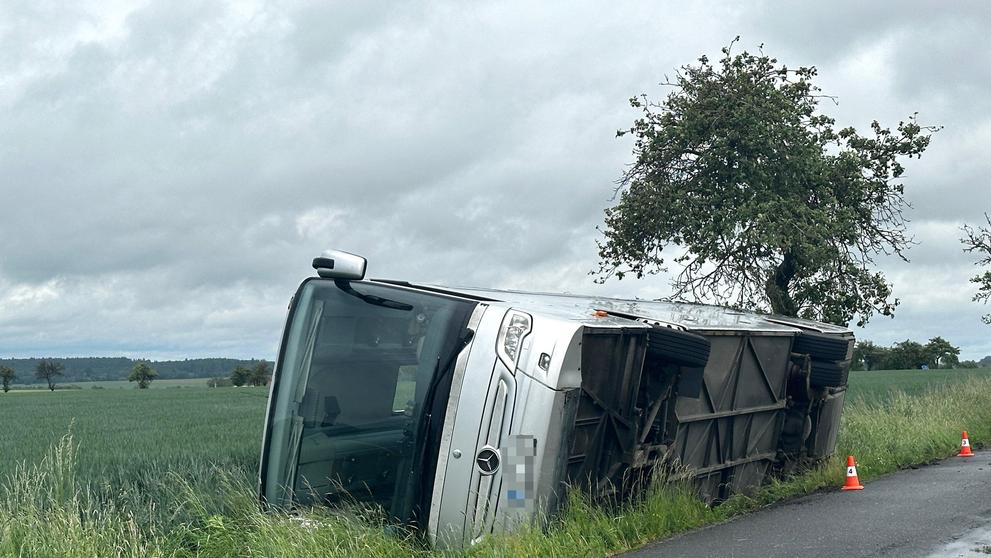 Nehoda autobusu na Kutnohorsku (1)