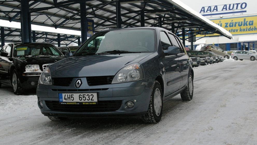 Ojetý Renault Clio - 11