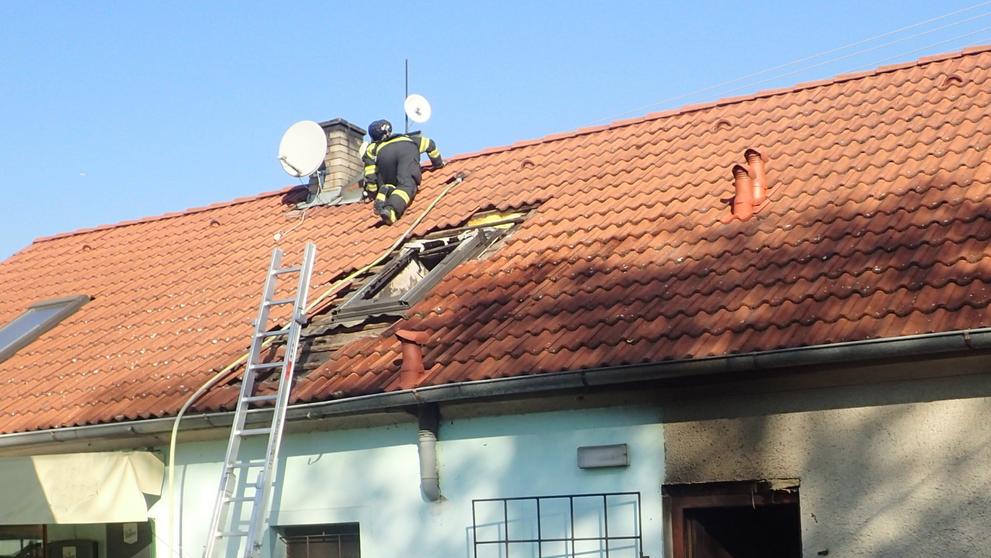 Požár restaurace na Berounsku - 3