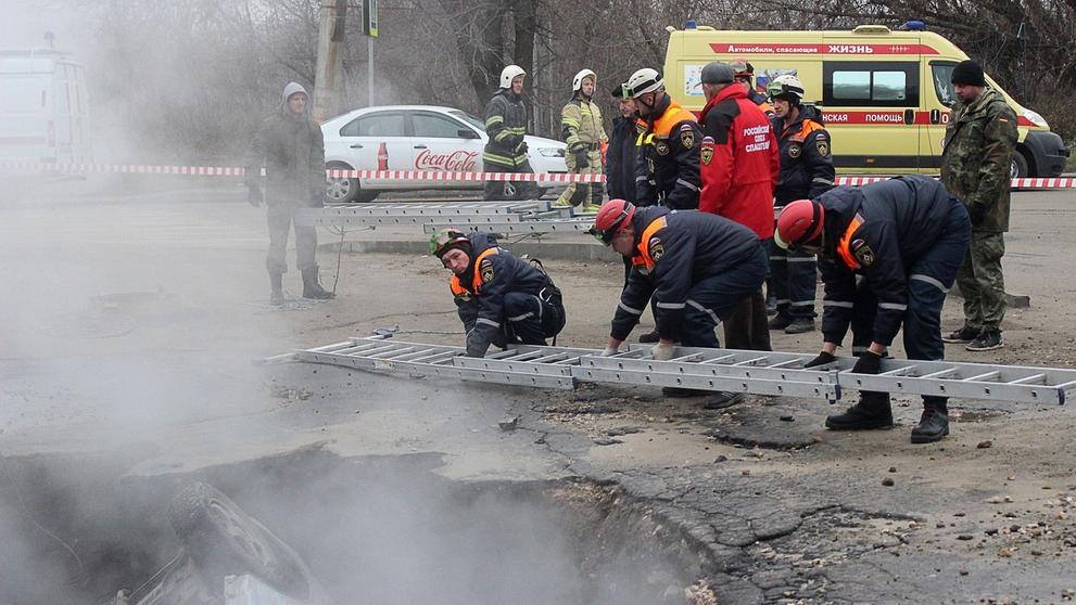 Propadlá silnice v ruském městě Penza - 3