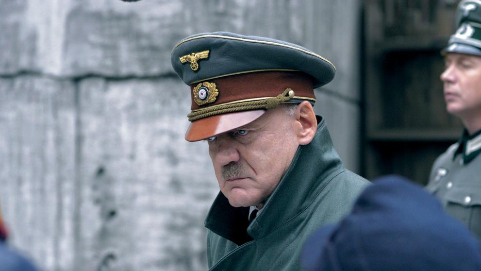 Bruno Ganz v roli Adolfa Hitlera