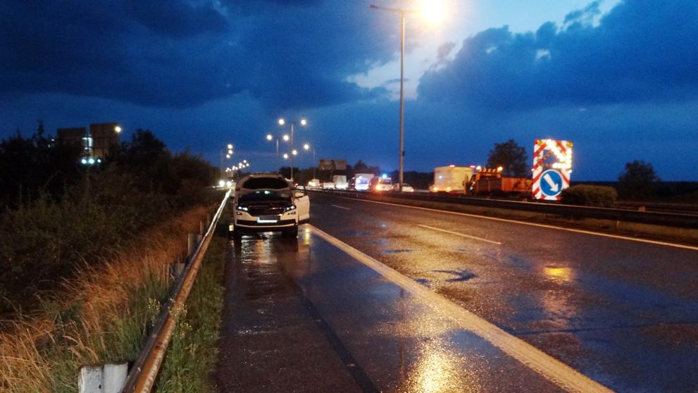 Řidička škodovky zastavila po několika desítkách metrů