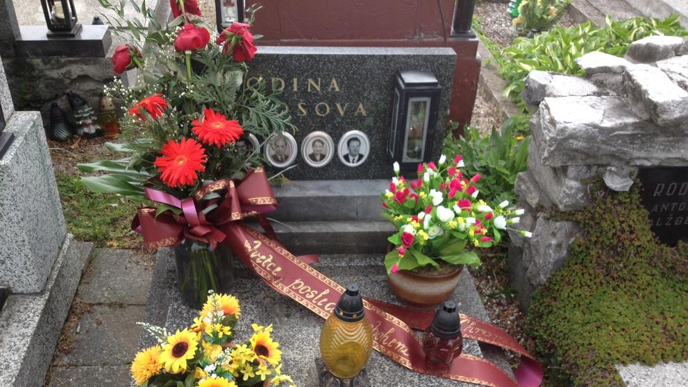 Bartošová - rodinný hrob