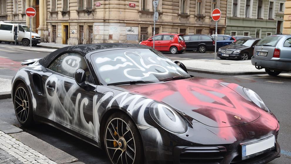 Posprejované Porsche - 1