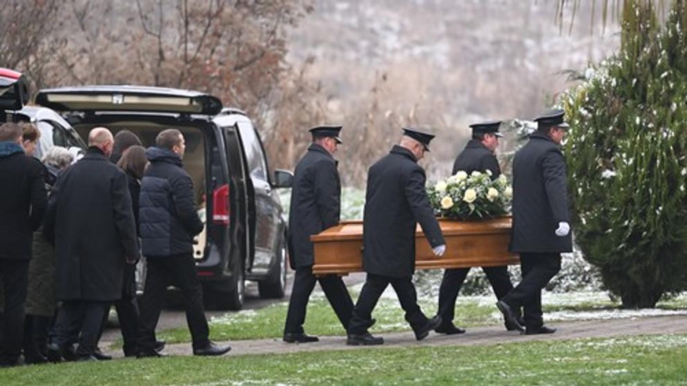 Pohřeb oběti dopadu rakety v Polsku