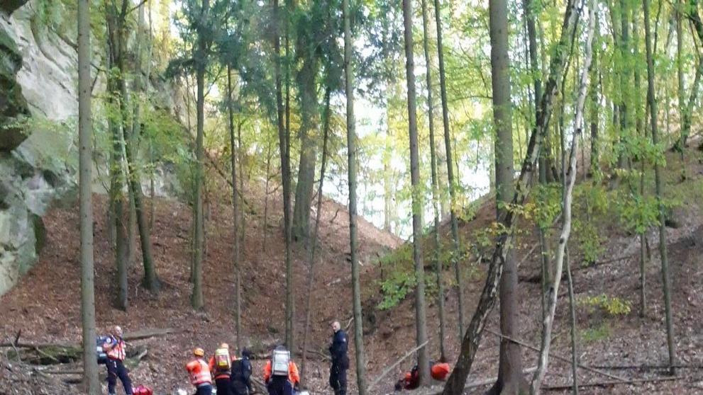 Záchrana zraněného turisty v Českém ráji