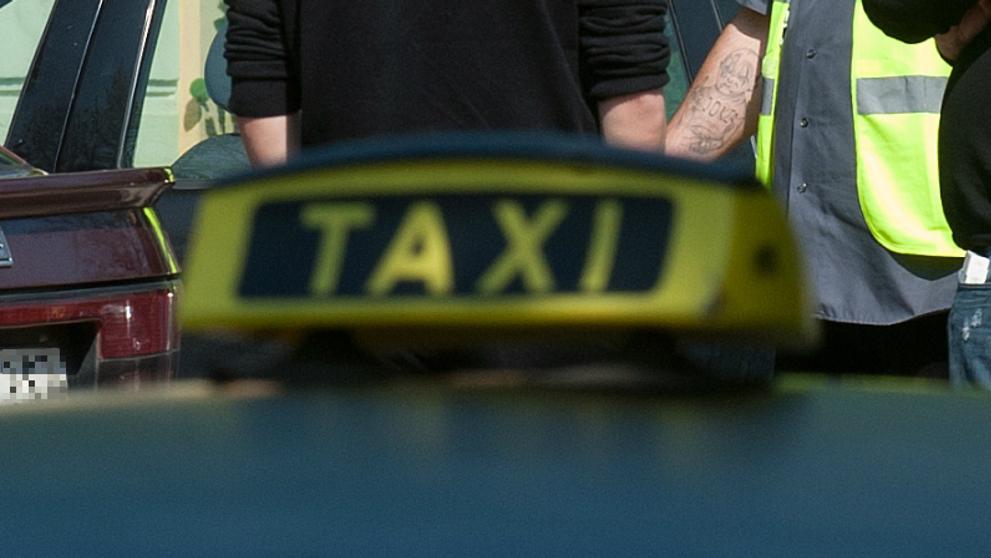 Taxi