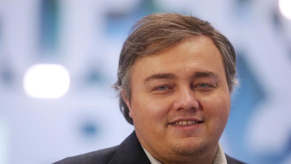Roman Burtsev (2)