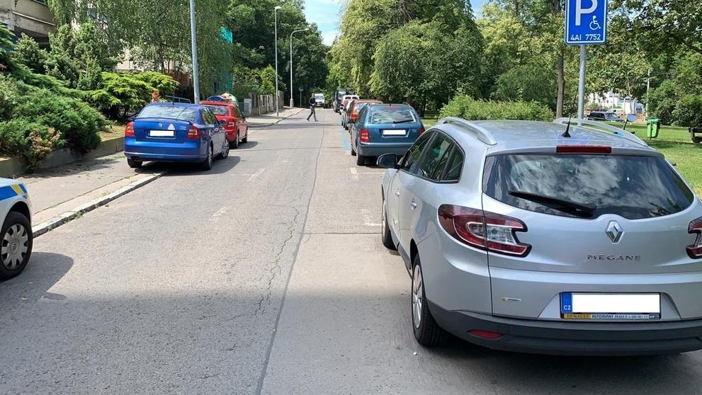 Muže někdo pobodal v pražských Košířích - 1