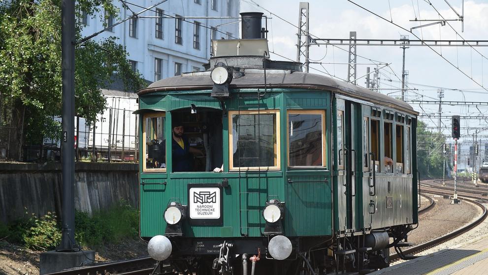 Parní motorový vůz M 124.001 Komarek - 13
