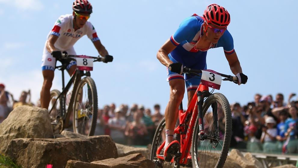 Jaroslav Kulhavý si na olympijské trati v Essexu jede pro zlato.