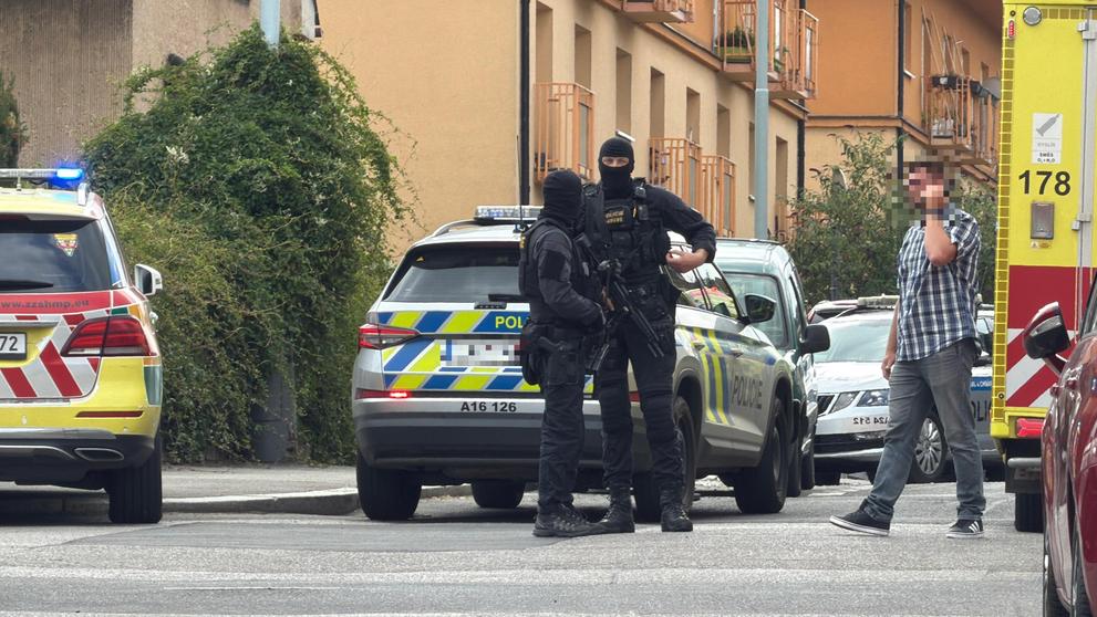 Policejní zásah na Praze 10