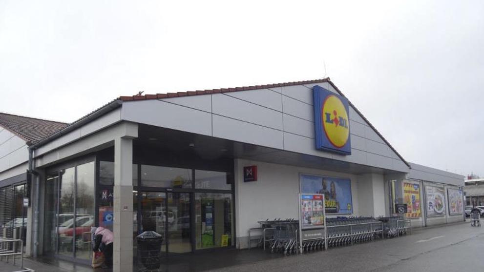 Uzavřená provozovna Lidl (5)