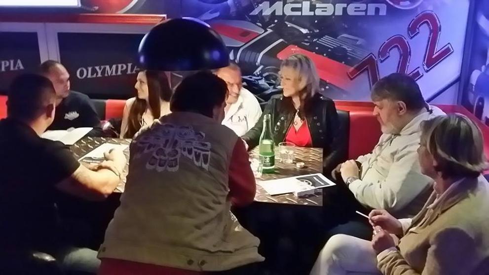 Ivan Jonák na párty - 3
