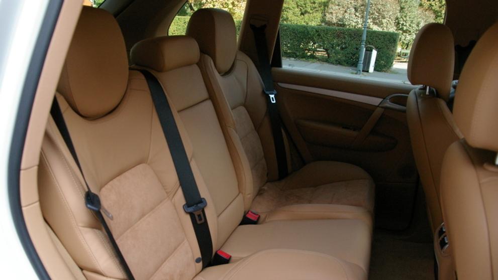 Porsche Cayenne-2