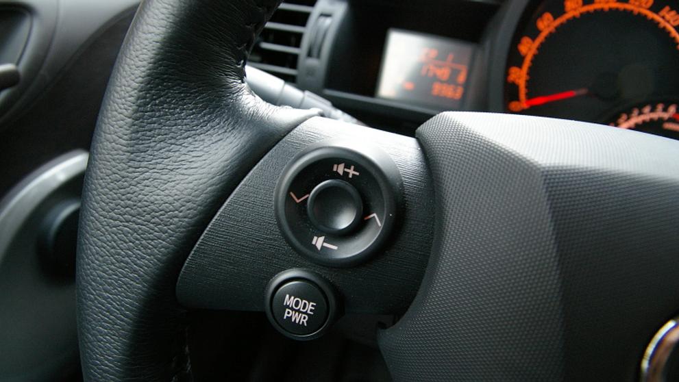 Toyota iQ-3