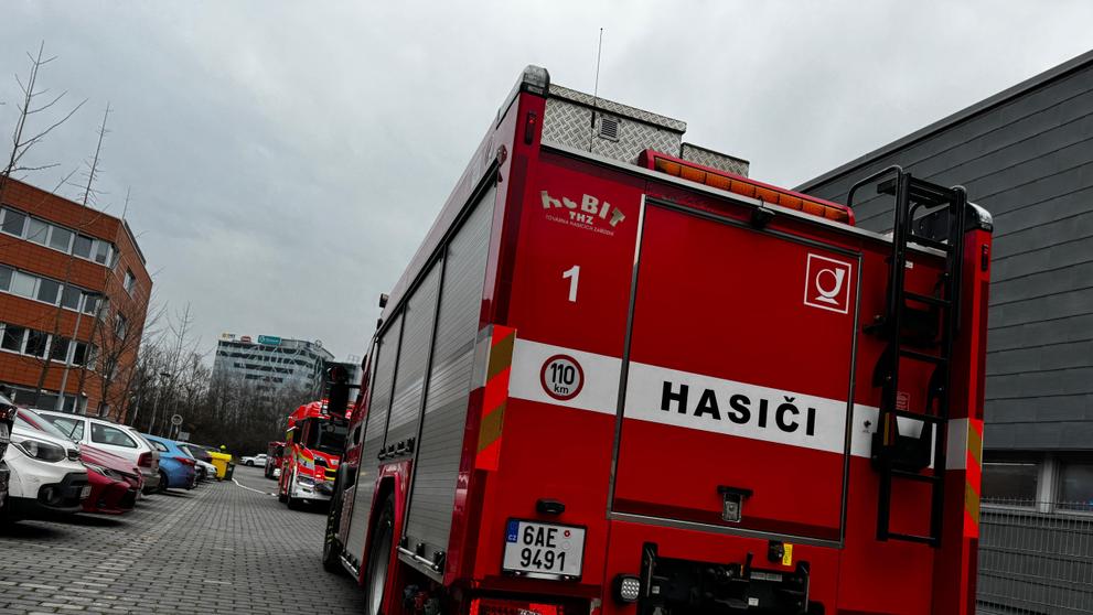 V budově generálního ředitelství hasičského záchranného sboru hořelo (3)